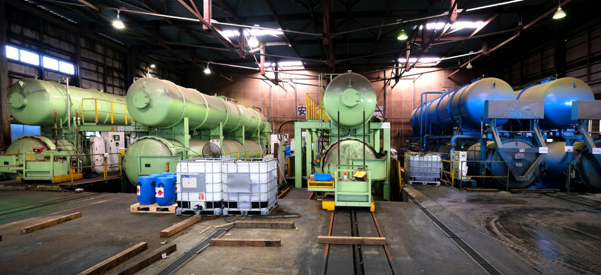 住宅用土台や胴縁など防腐木材の加圧注入処理工程