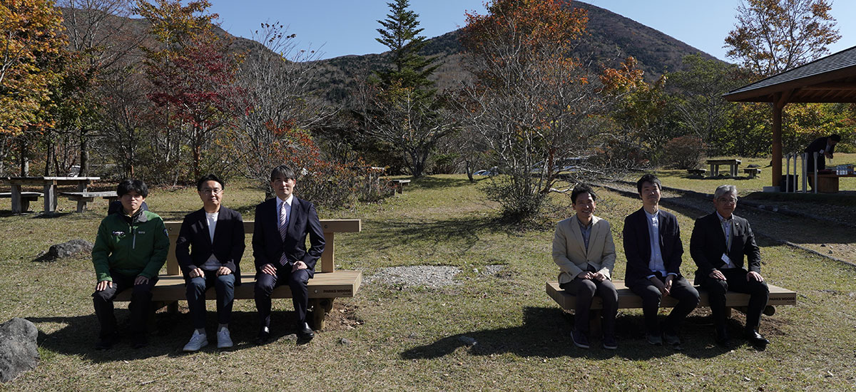 那須塩原市へ企業版ふるさと納税でPARKSWOODSベンチを寄付