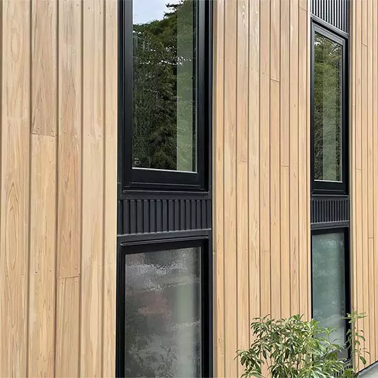 集合住宅外壁への防火木製外装材事例