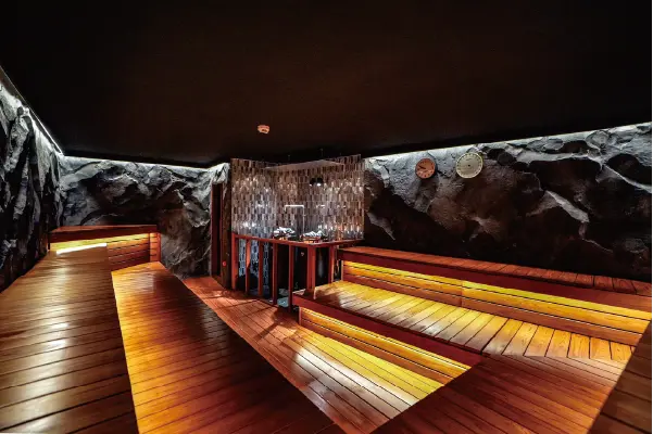 洞サウナ×絵空事Fビレッジ店＜国産サウナ用木材 ＳＡＵＭＯ＞／北海道北広島市