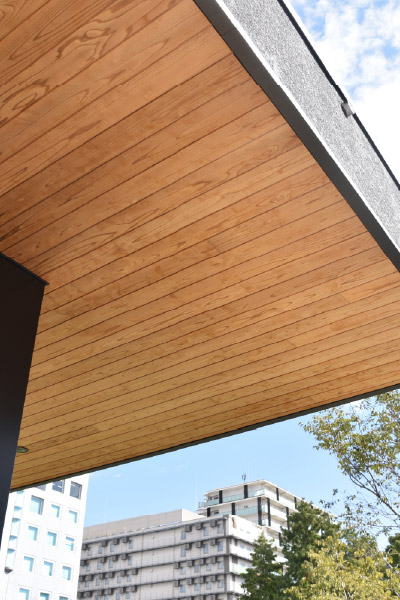 イタリアンダイニングカフェ Rocca＜軒天：コシイ・スーパーサーモ＞