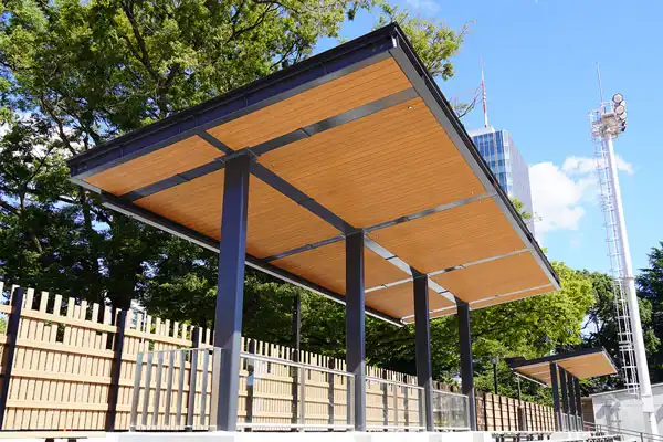 都立代々木公園　陸上競技場＜軒天：コシイ・スーパーサーモ＞