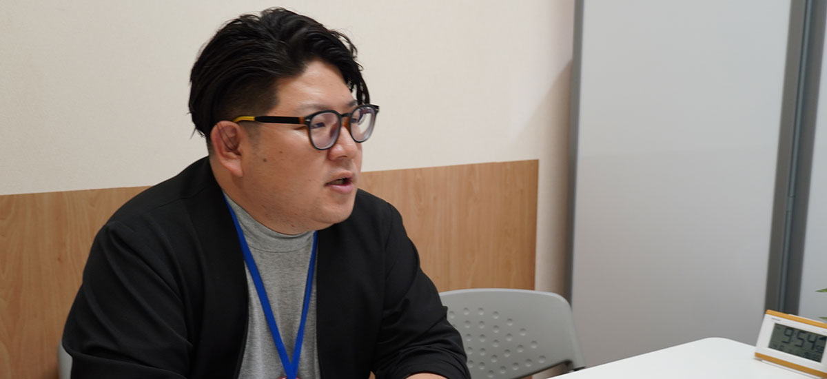 東京都武蔵野市にある社会福祉法人精華子ども会の精華第二保育園の六波羅園長先生