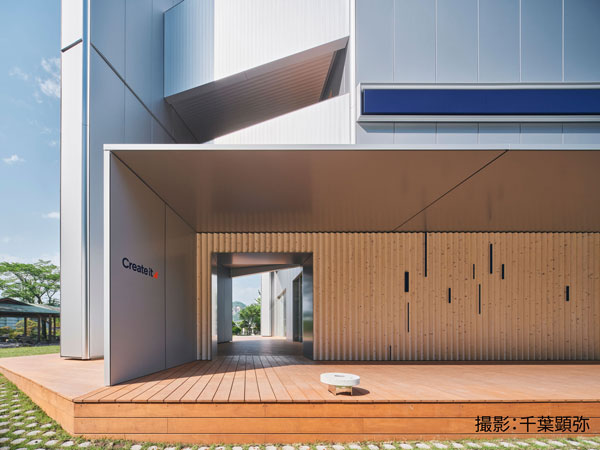 ナカニシ新生産工場M1＜ウッドデッキ：マクセラムPL＞